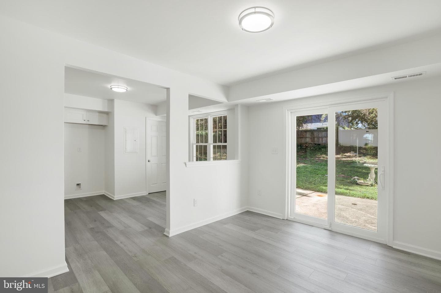 3032 Gilbert Drive photo 7