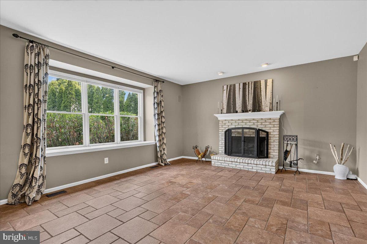 4205 Michener Road photo 12