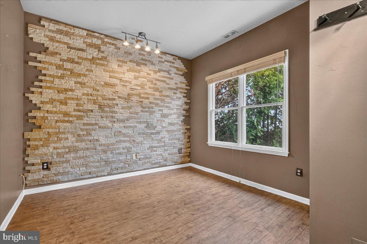 4205 Michener Road photo 21