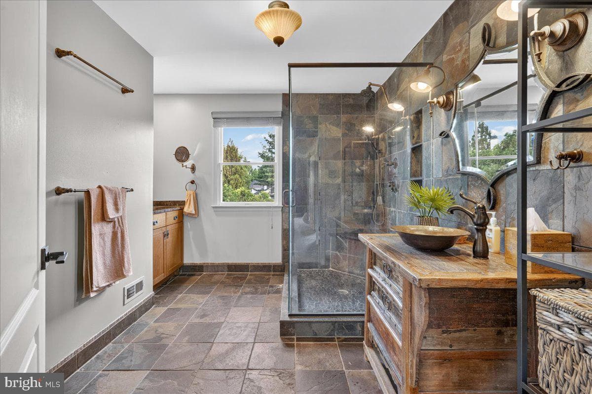 4205 Michener Road photo 34