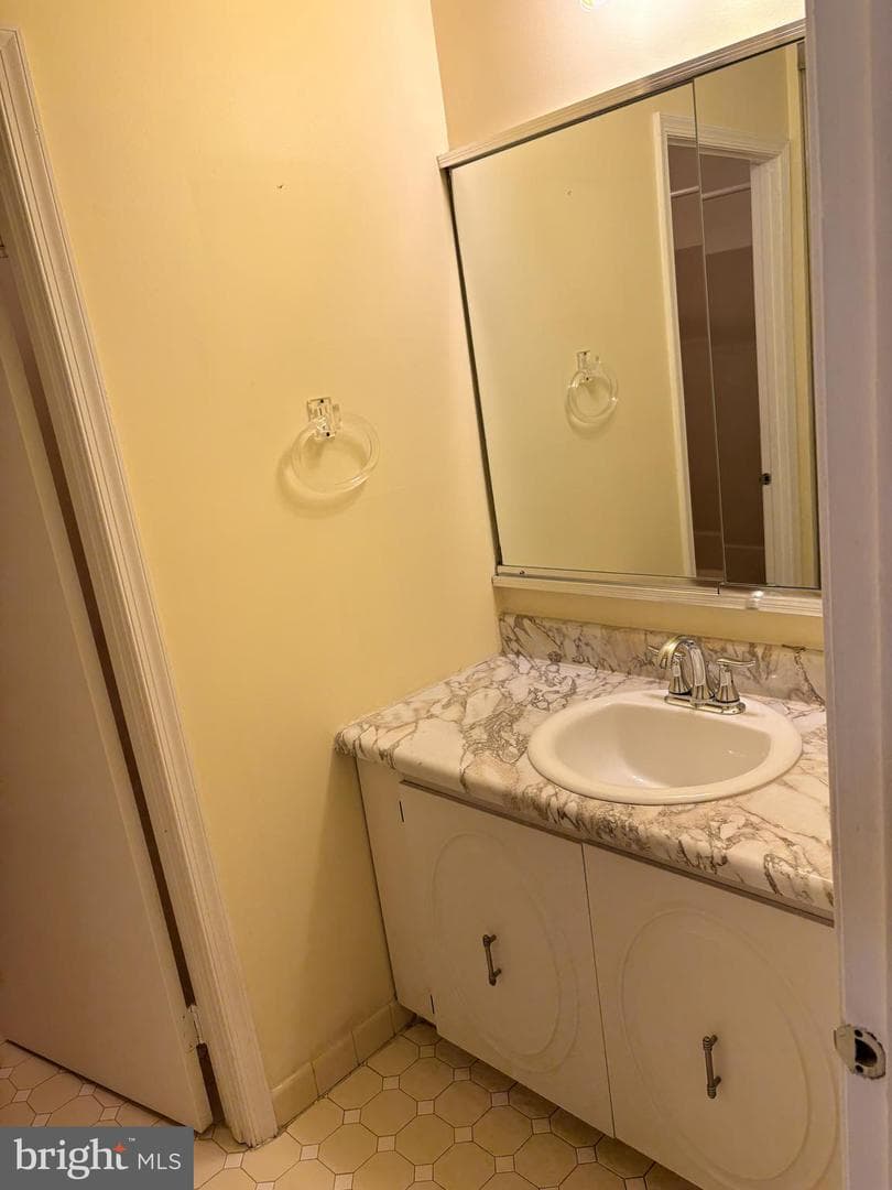 448 E Stoney Hill Court #E photo 16