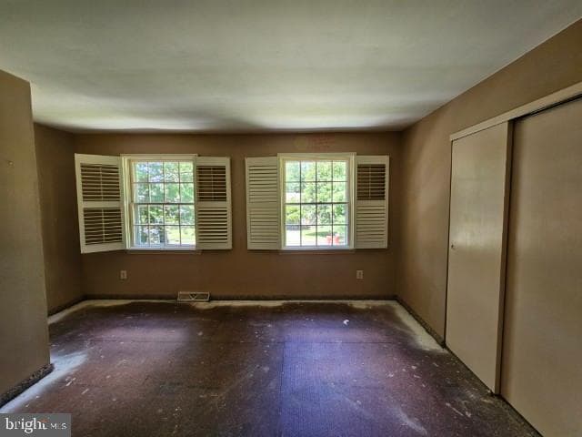 1229 Woodbrook Lane photo 11
