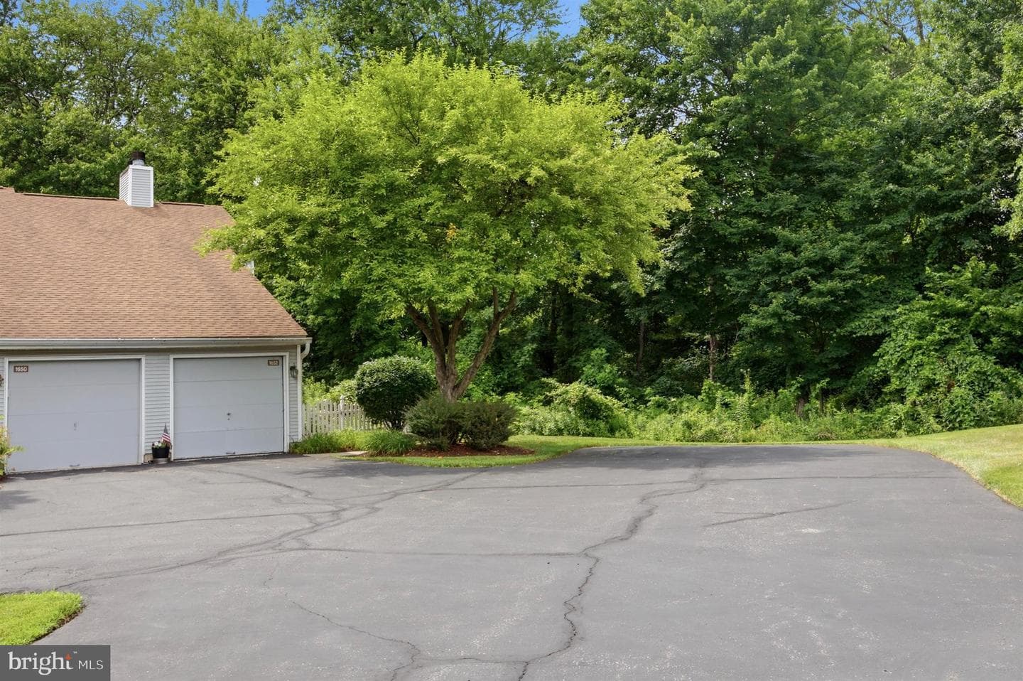 1652 Covington Road photo 3