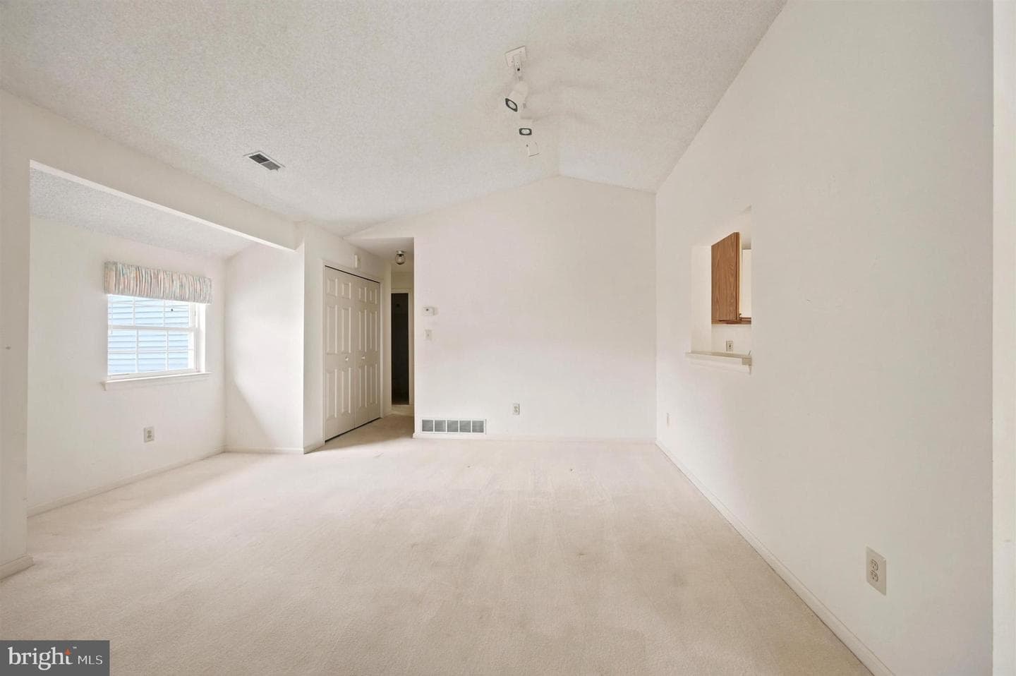 1652 Covington Road photo 9