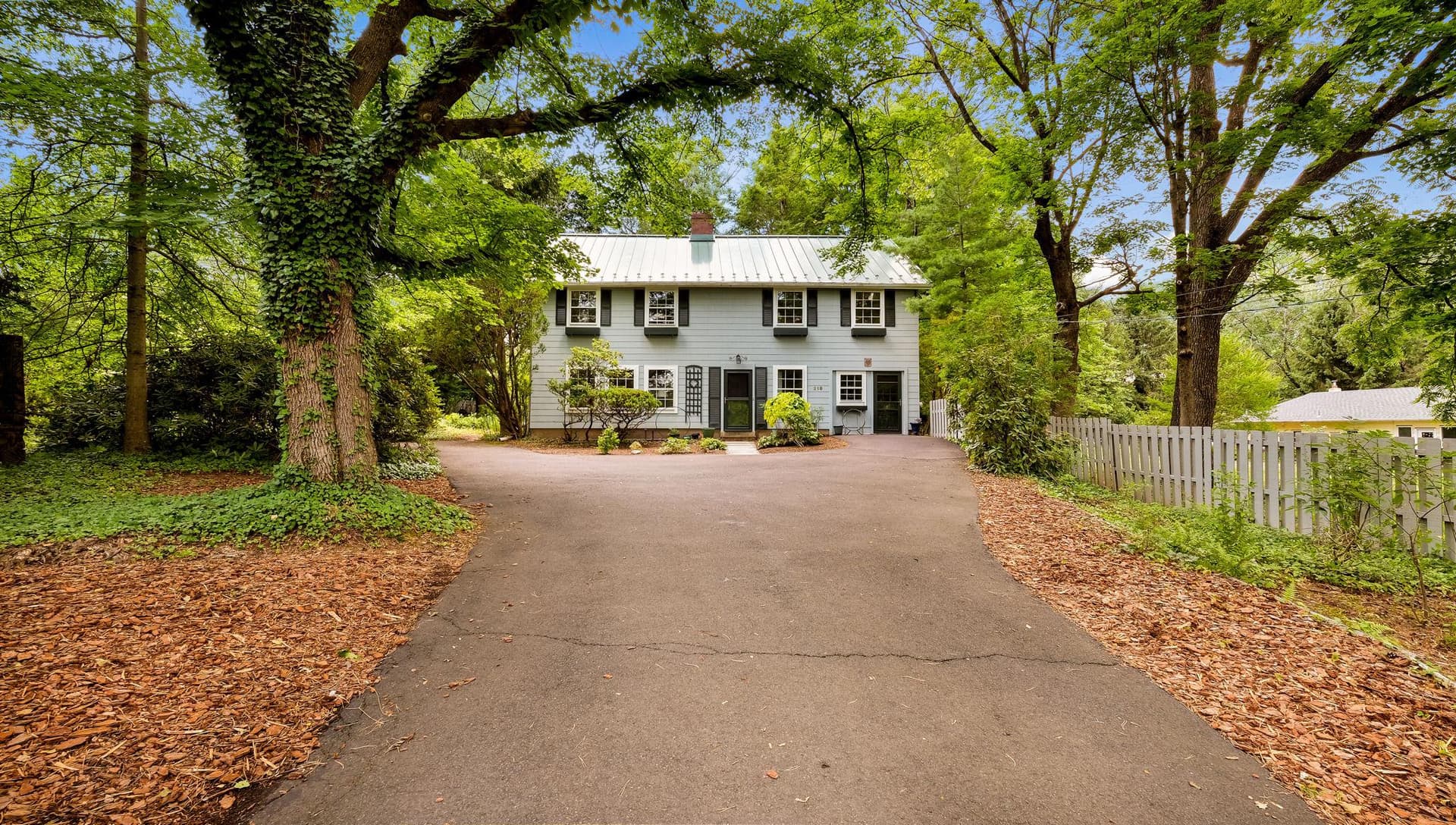218 Frost Lane, Newtown