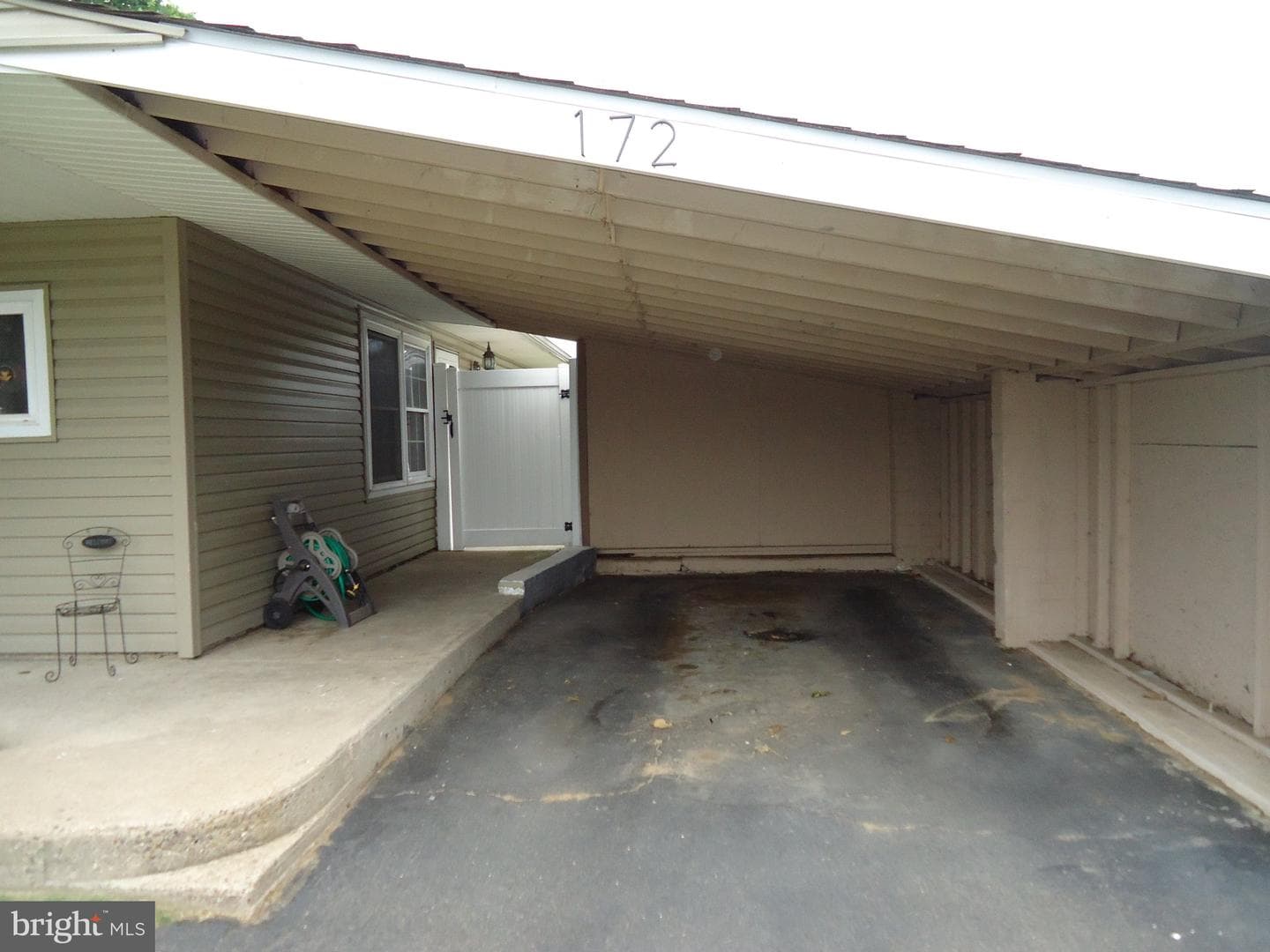 172 Crabtree Drive photo 4