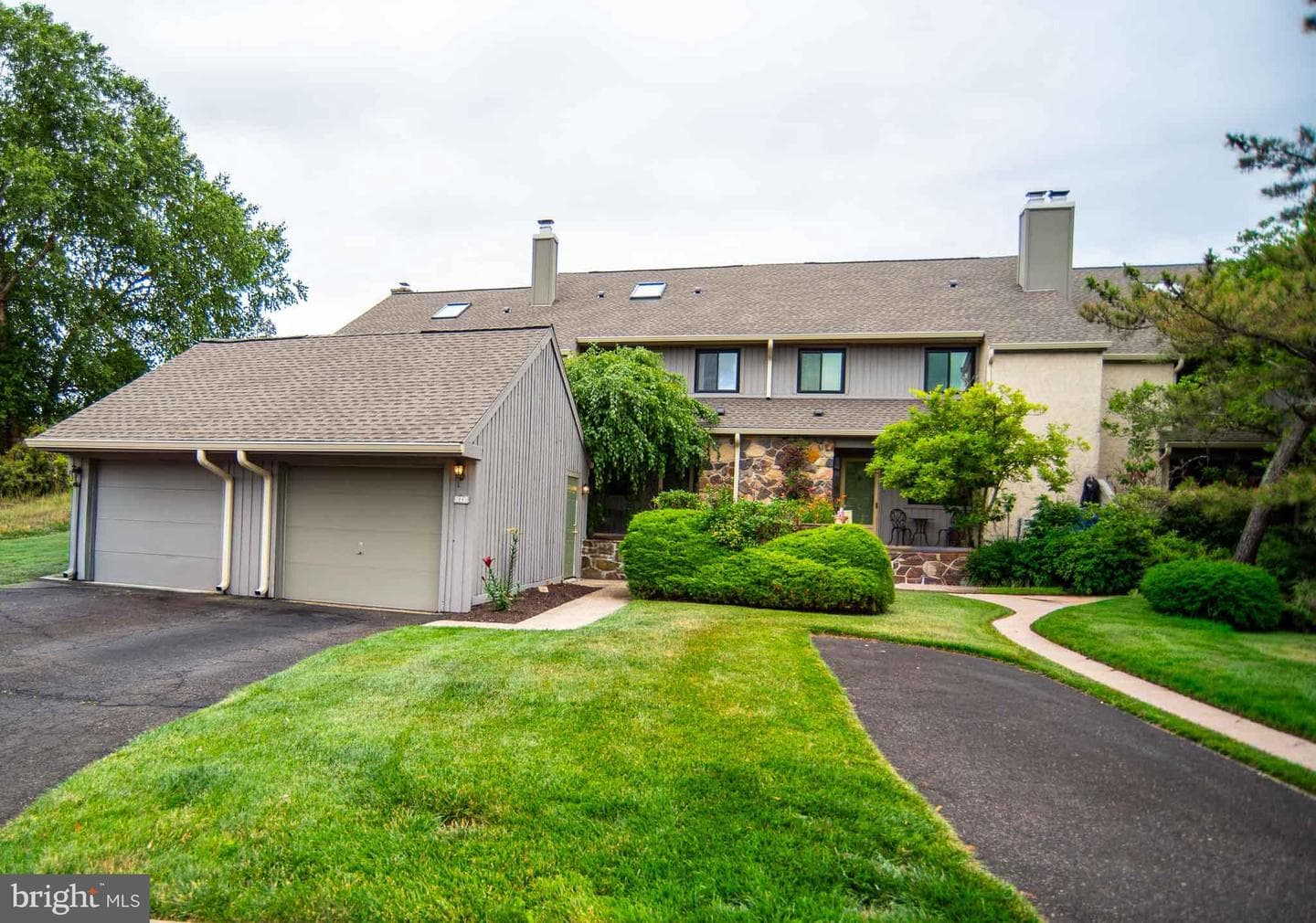 212 Clover Hill Court photo 6