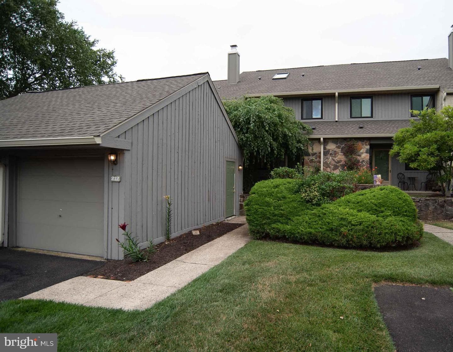 212 Clover Hill Court photo 7