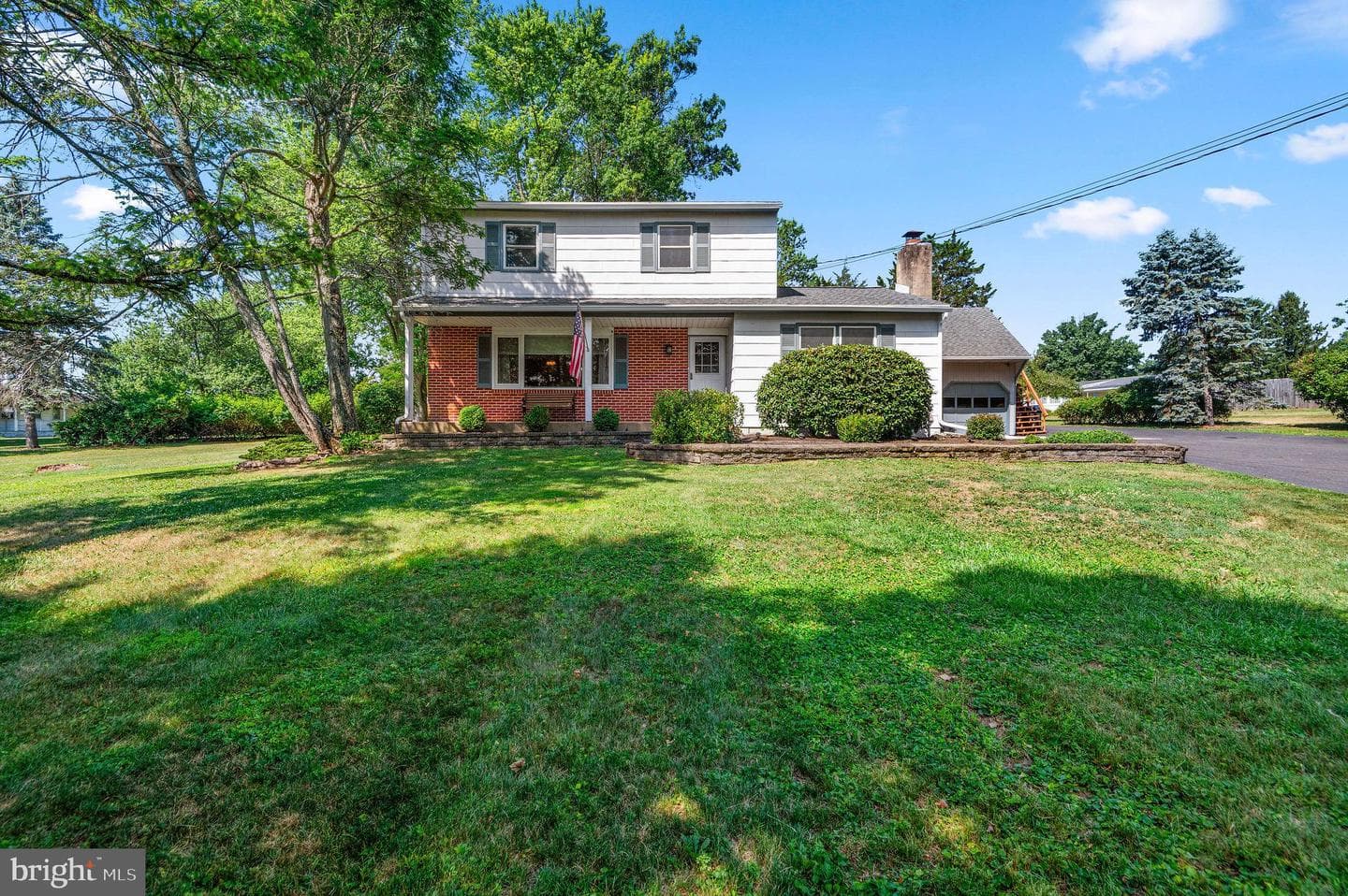 330 Hilltown Pike, Line Lexington