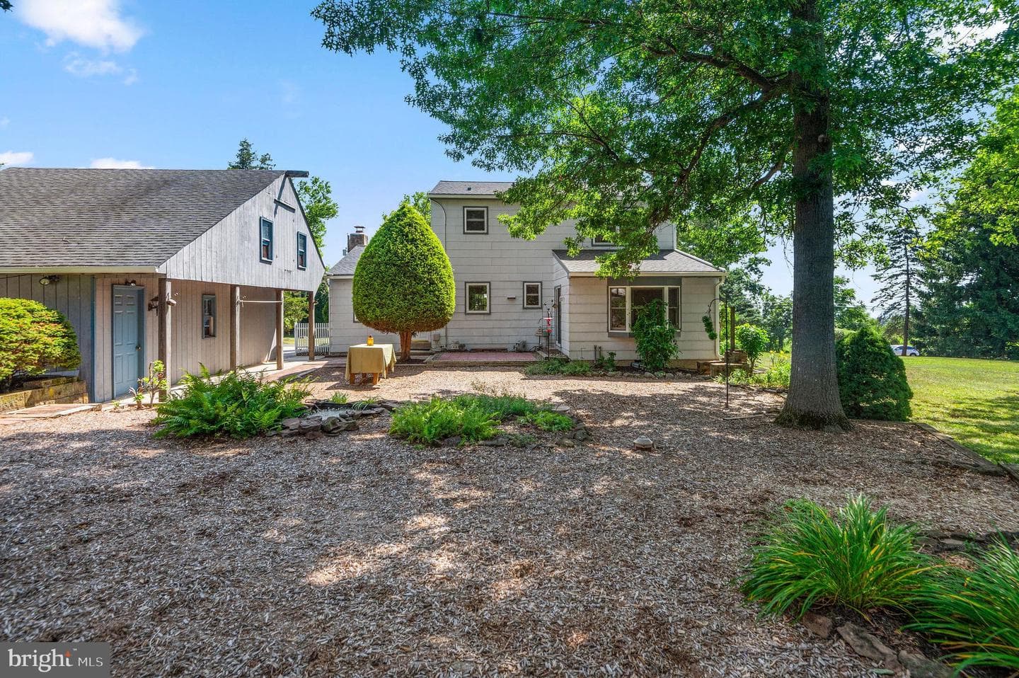 330 Hilltown Pike photo 32