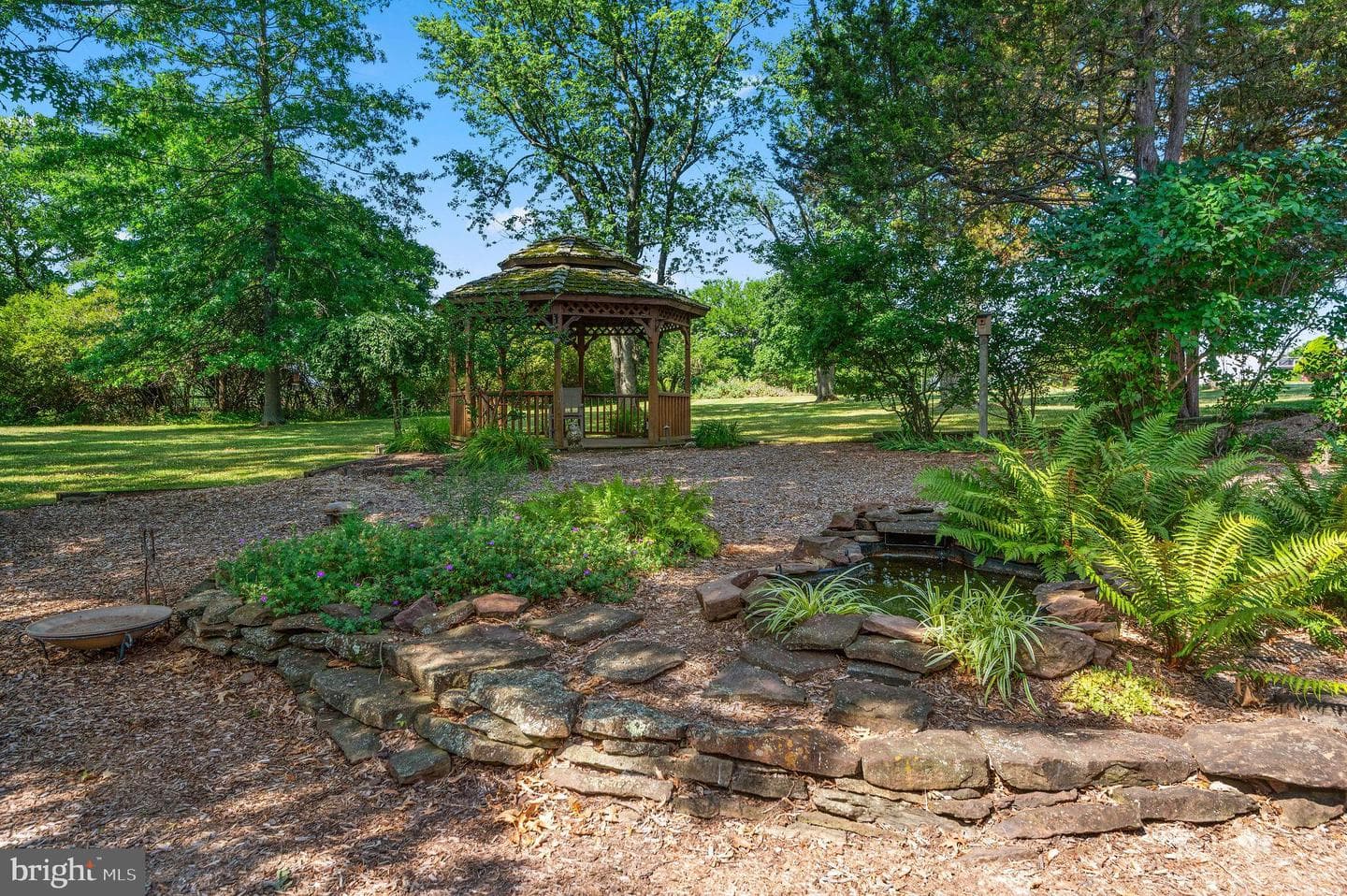 330 Hilltown Pike photo 8