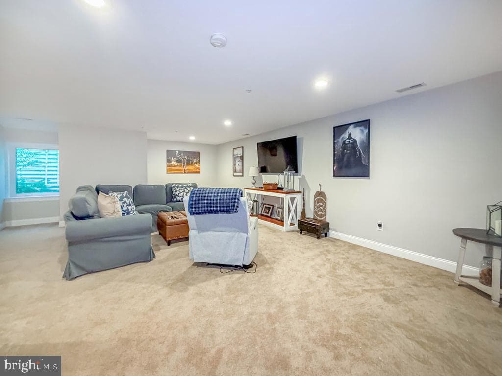 2410 Rosemont Terrace photo 22