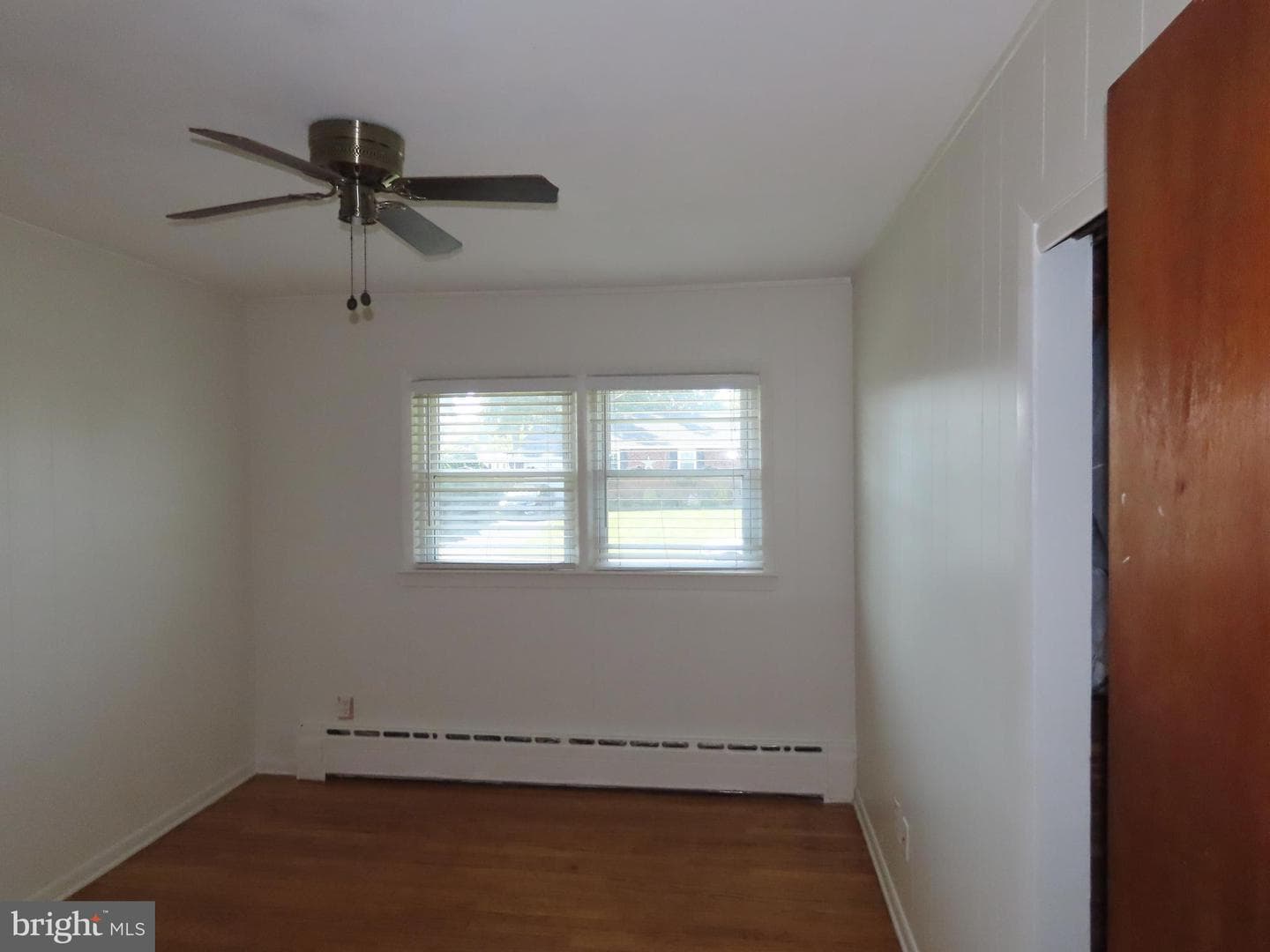 546 Clymer Avenue photo 6