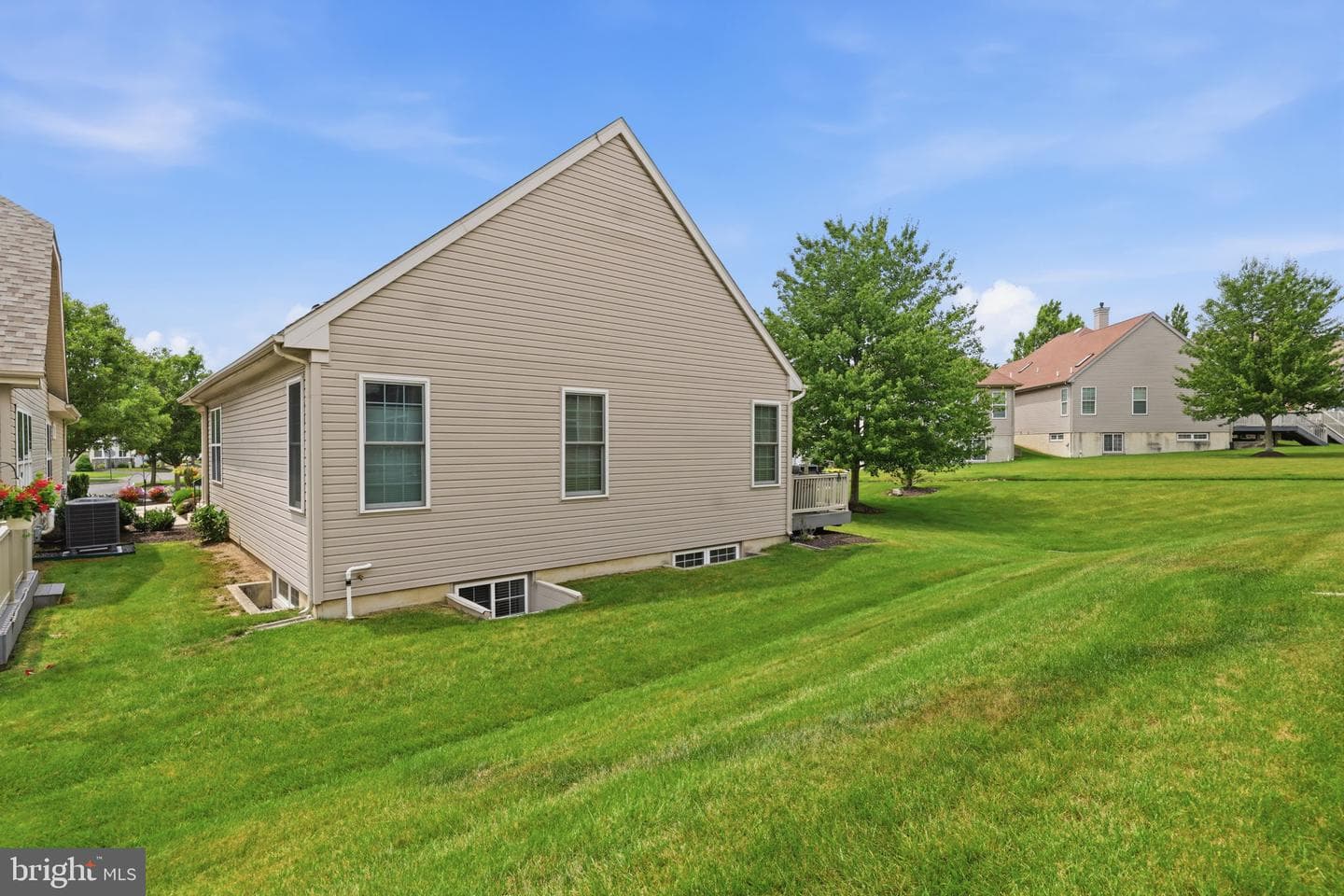 1203 Lyndhurst Court #82 photo 25