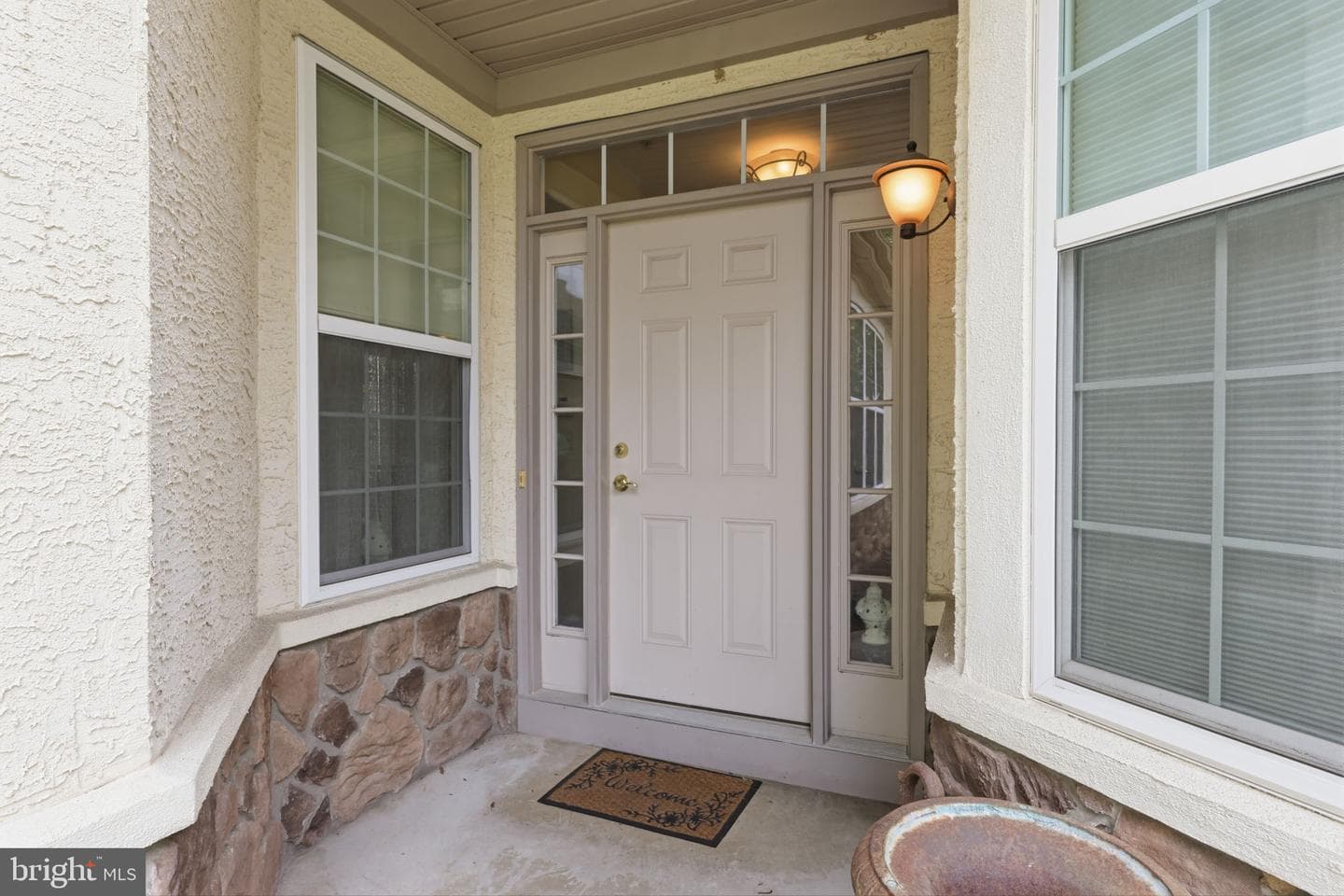 1203 Lyndhurst Court #82 photo 3