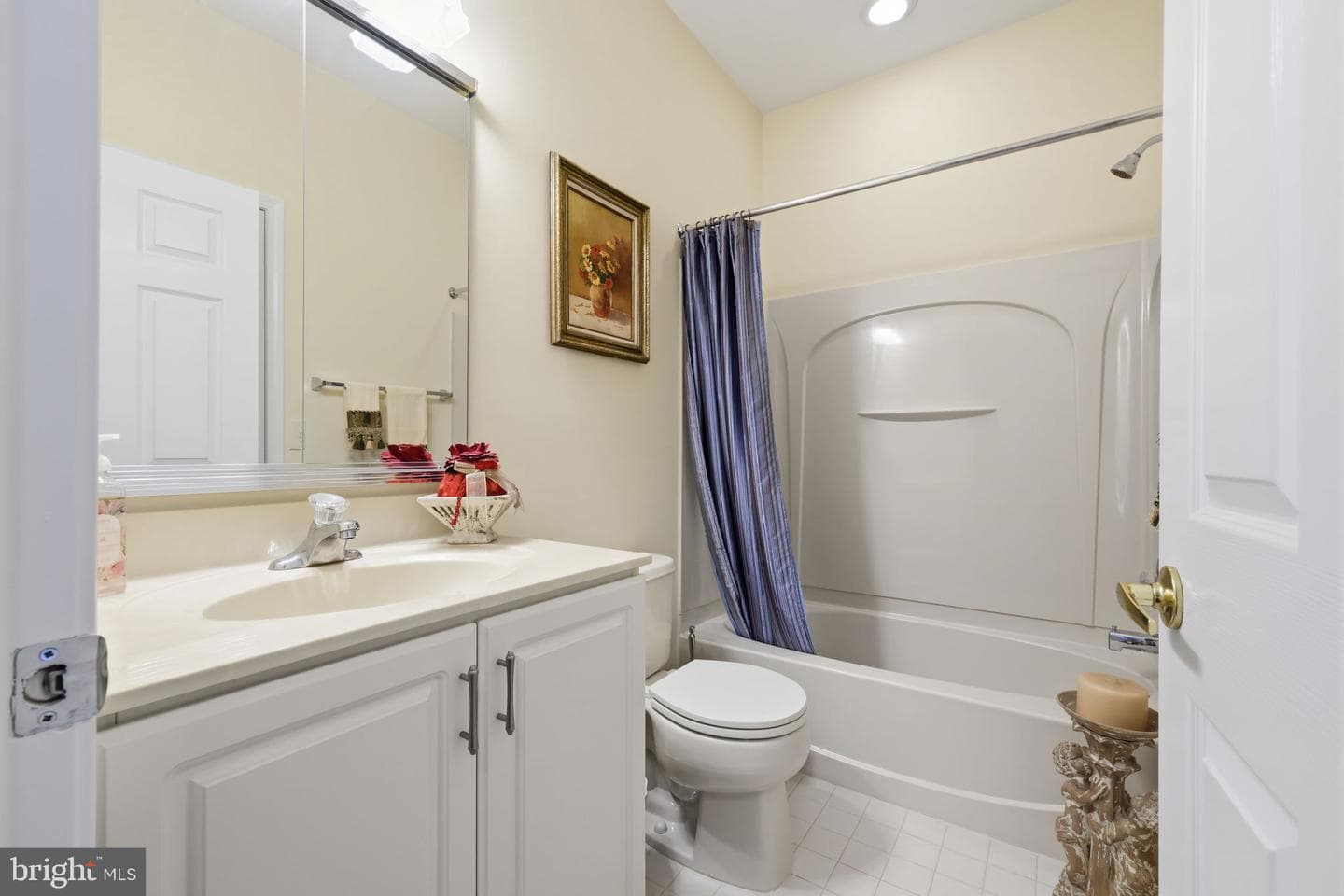 1203 Lyndhurst Court #82 photo 5