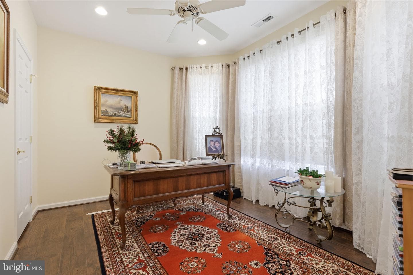 1203 Lyndhurst Court #82 photo 6