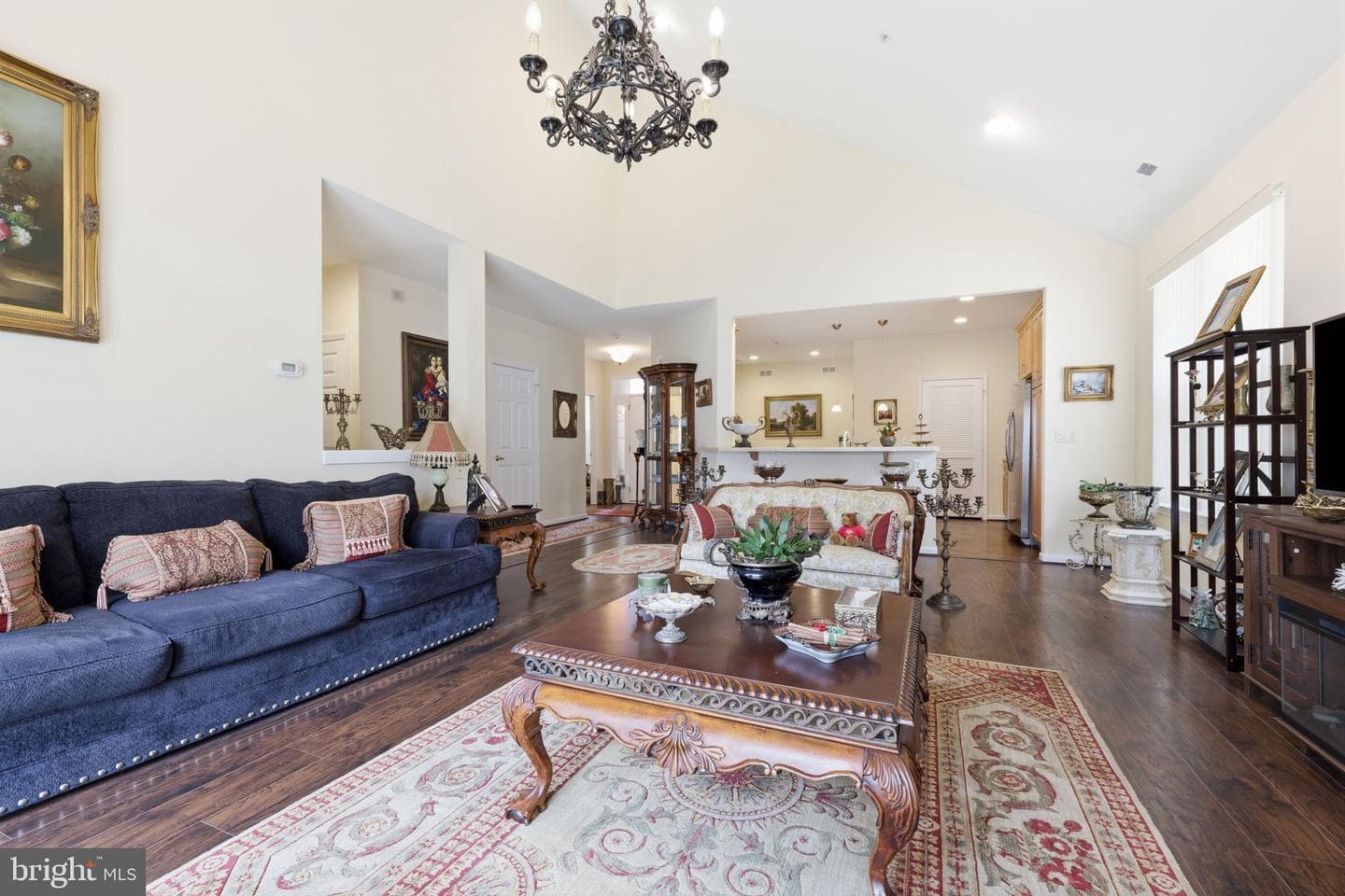 1203 Lyndhurst Court #82 photo 8