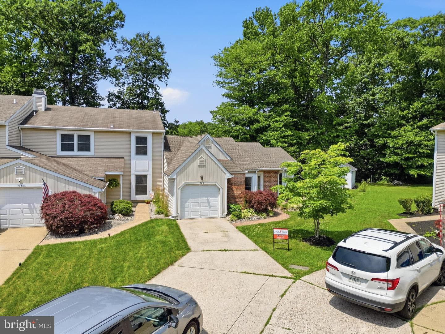 1382 Beechdrop Ct photo 2
