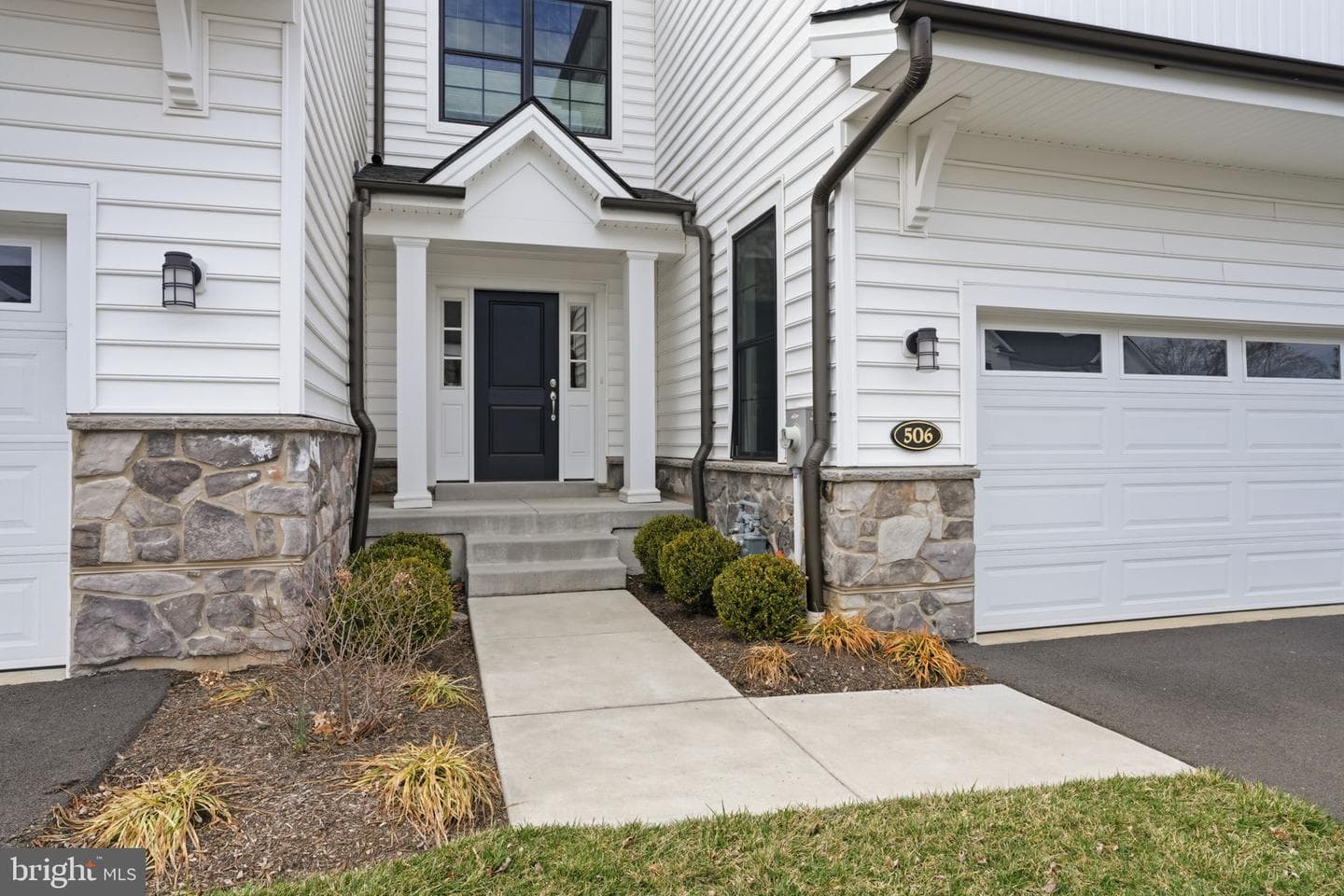 506 Carmela Way photo 3
