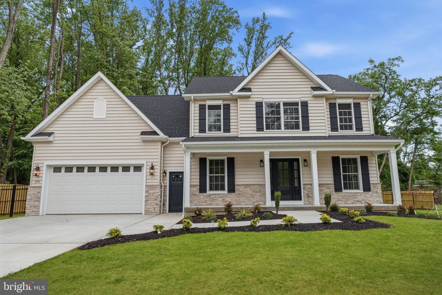 171 E Highland photo 4