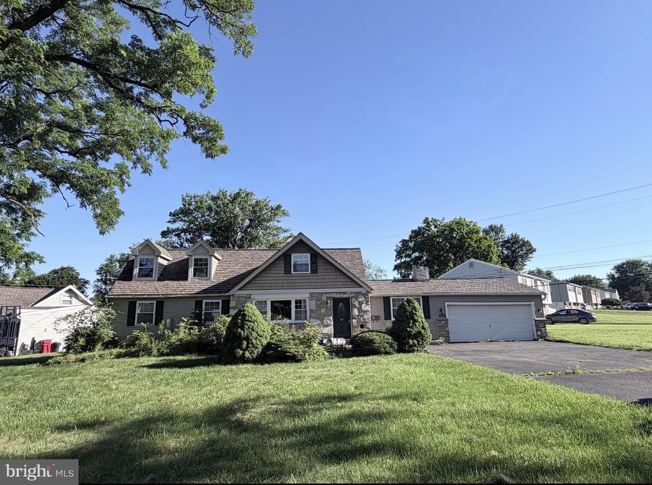 213 Luff Ln, Warminster