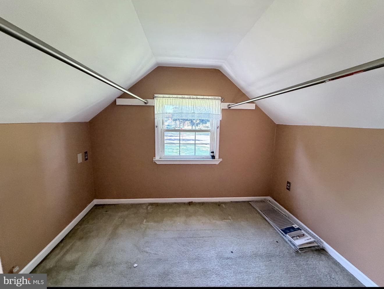 213 Luff Lane photo 11