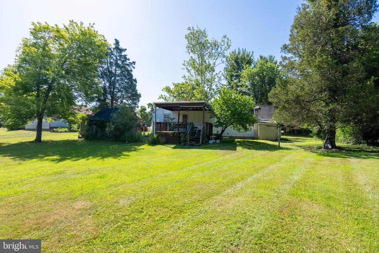 2561 Pickertown Rd photo 16