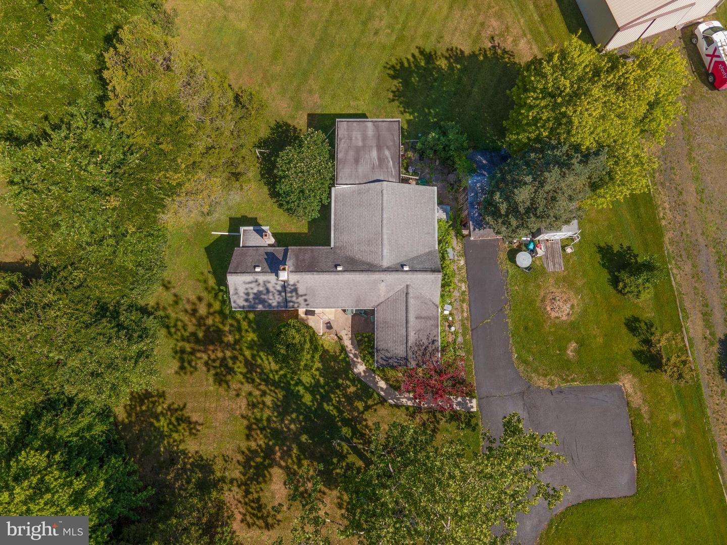 2561 Pickertown Rd photo 22