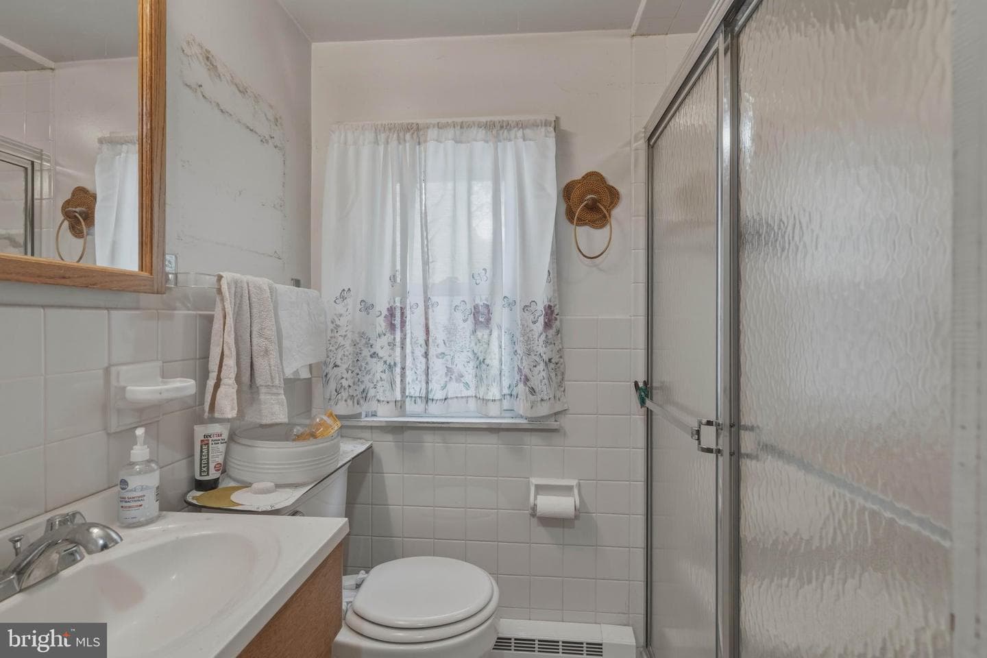 2561 Pickertown Rd photo 9