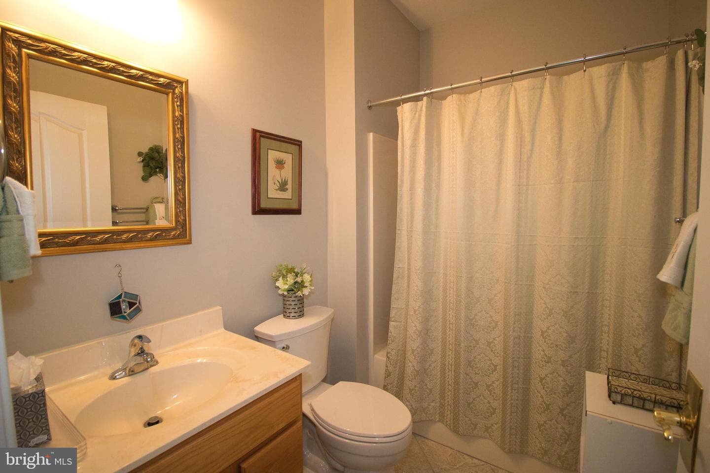 105 Devonshire Way photo 21