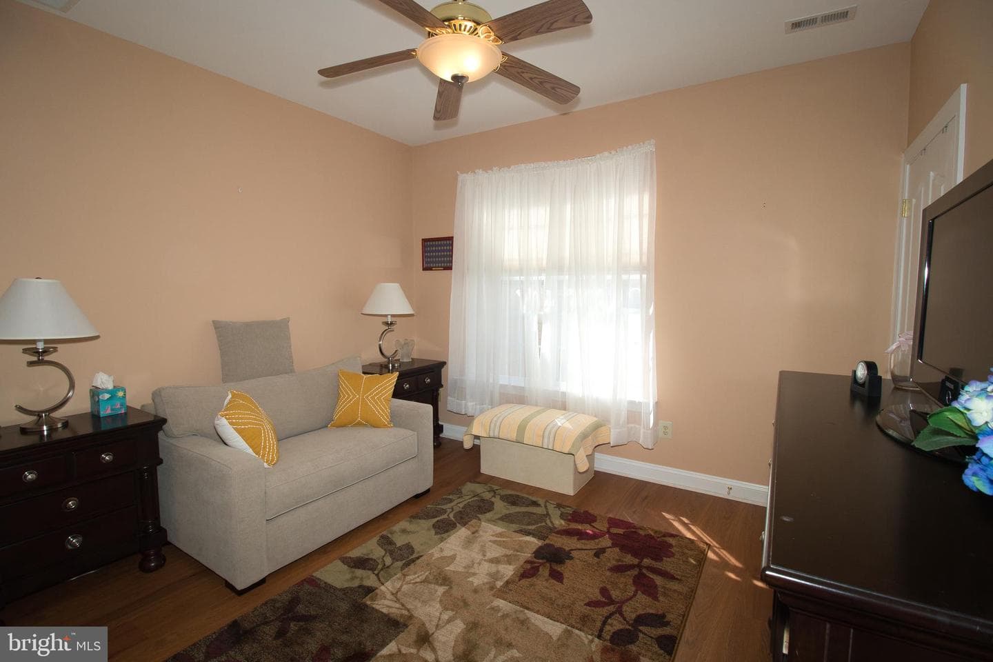 105 Devonshire Way photo 22