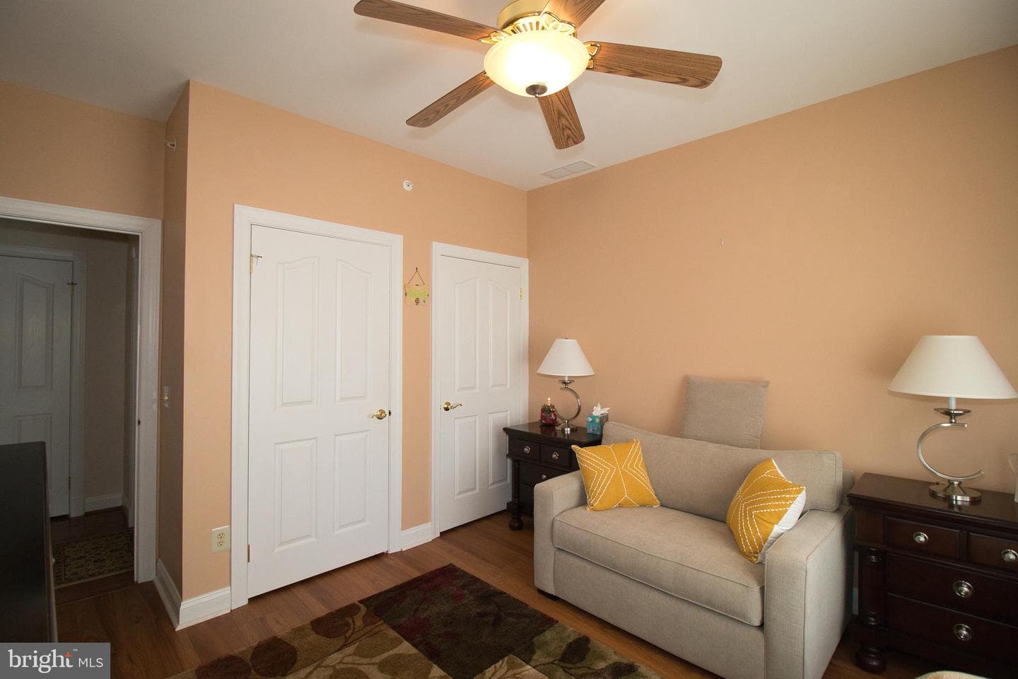 105 Devonshire Way photo 23