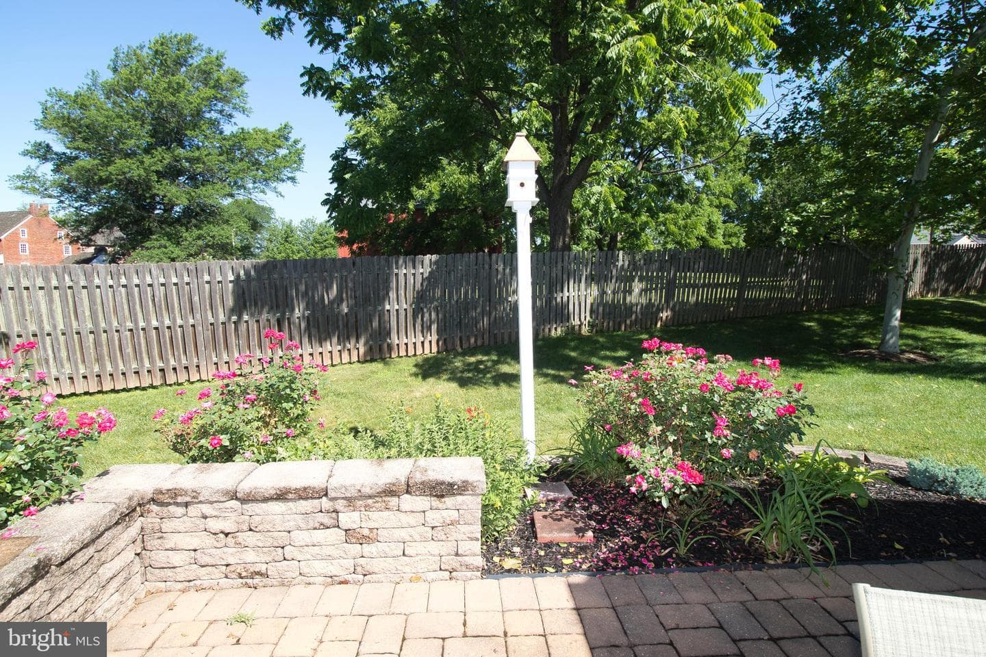 105 Devonshire Way photo 3