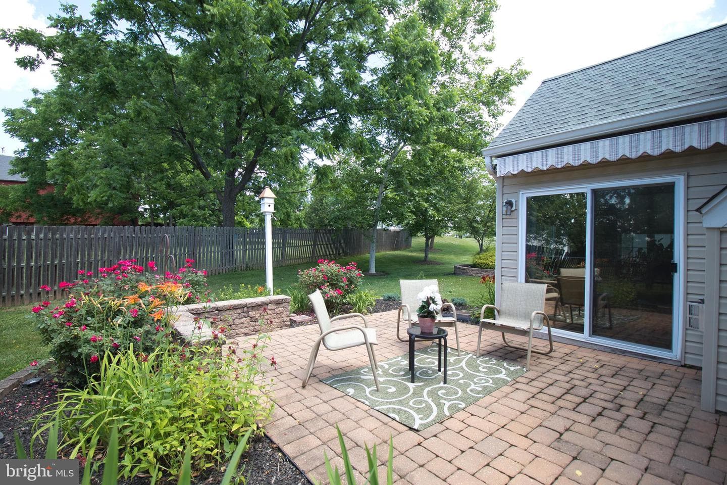 105 Devonshire Way photo 4