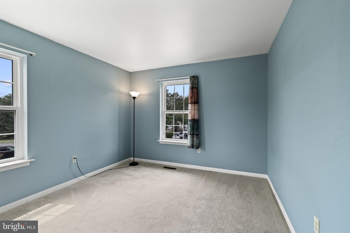 113 Greenfield Lane photo 35