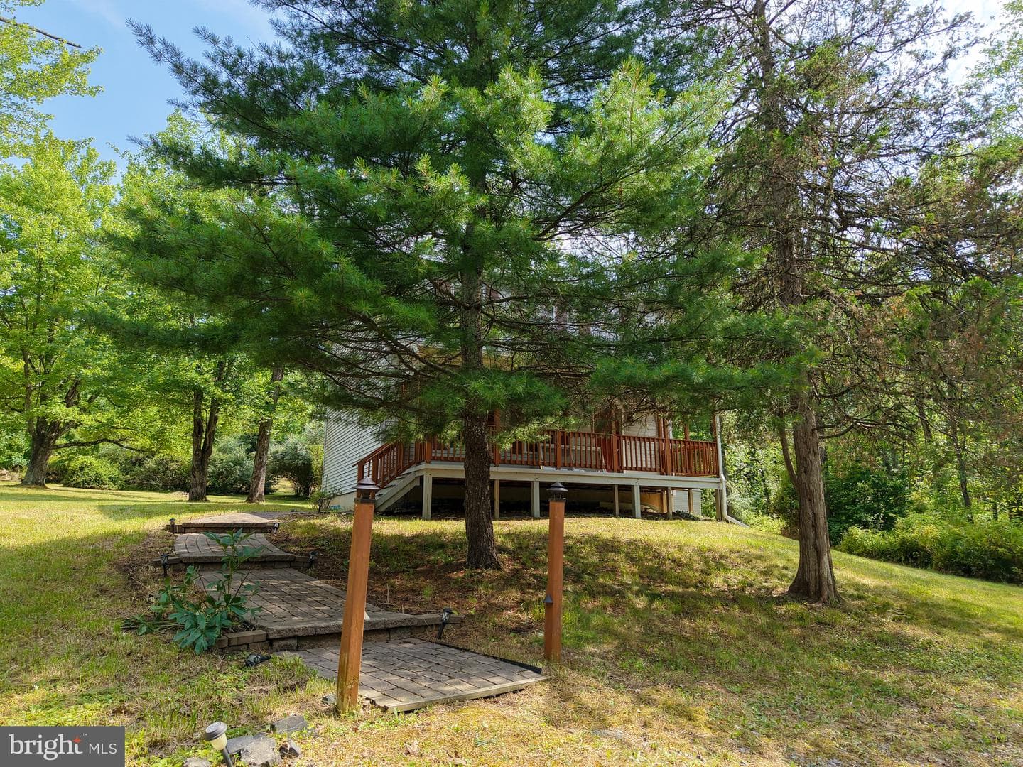 2015 Aquetong Road photo 12