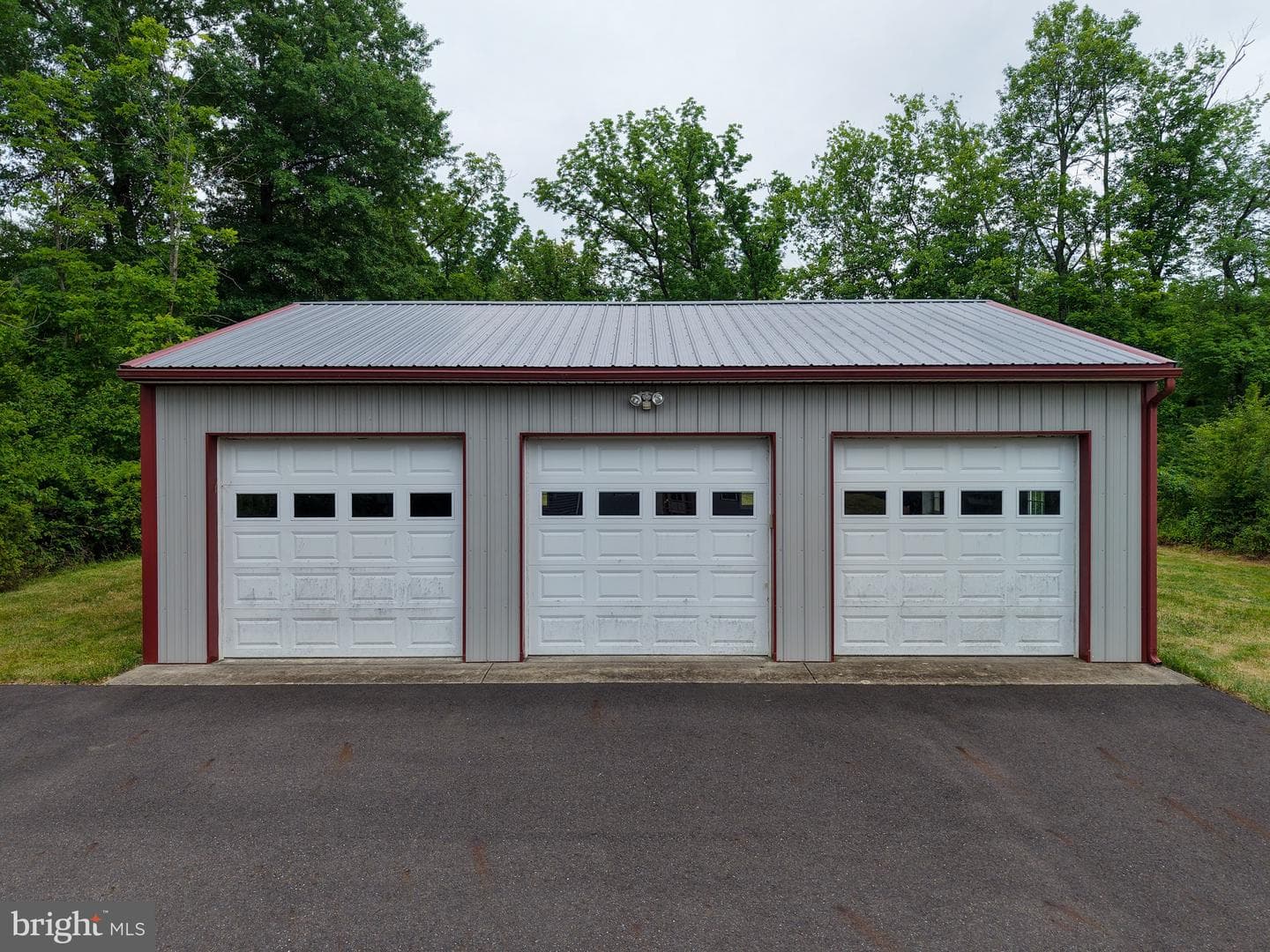 2015 Aquetong Road photo 14