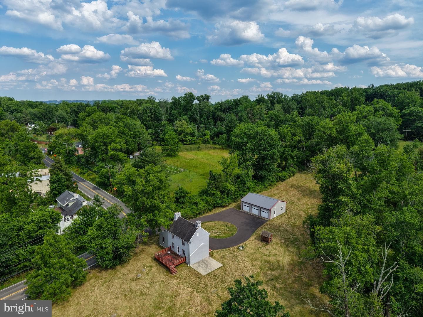 2015 Aquetong Road photo 24