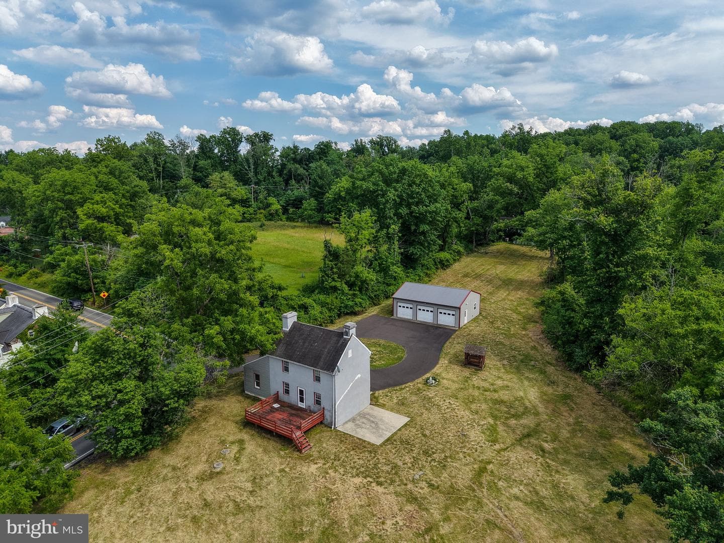 2015 Aquetong Road photo 25
