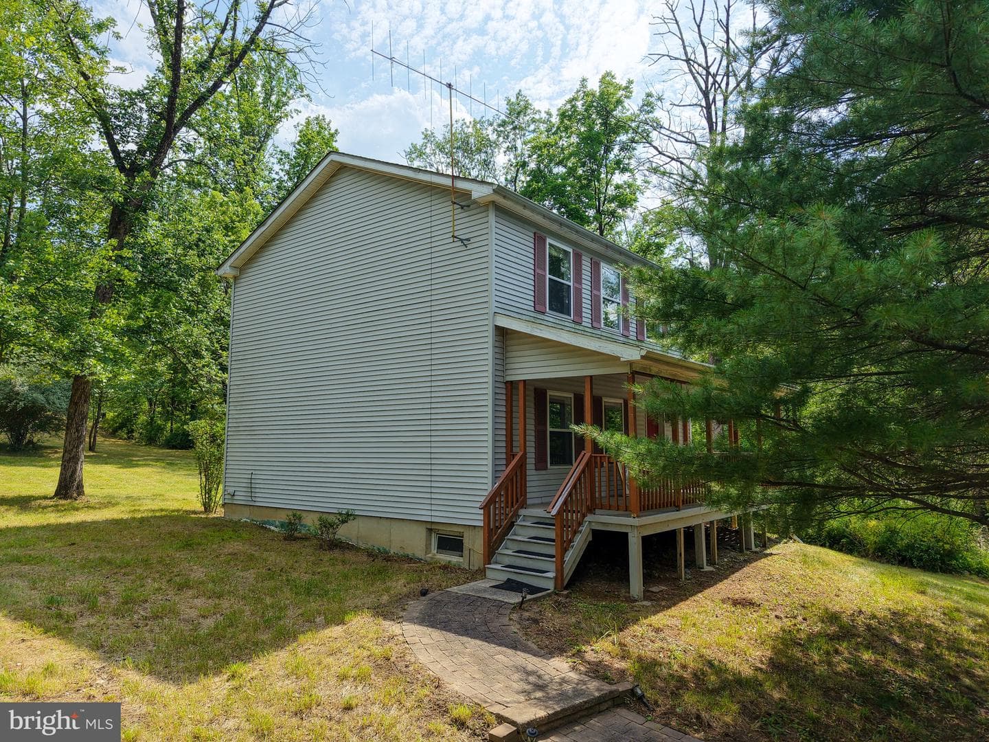 2015 Aquetong Road photo 4