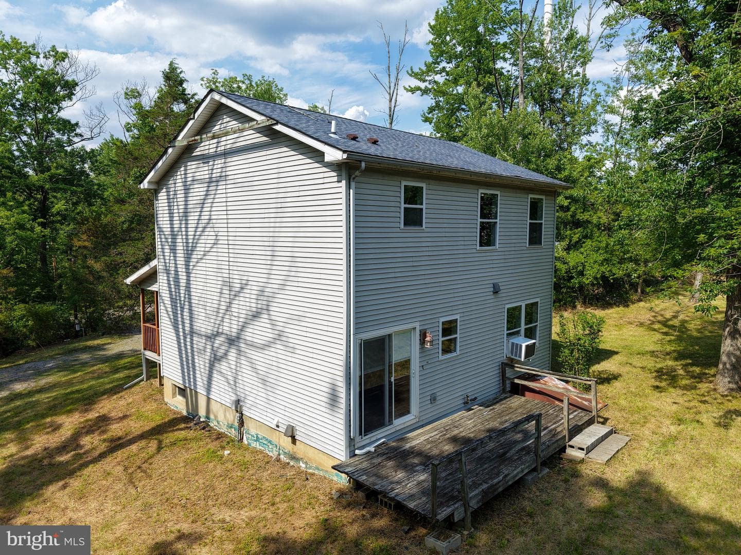 2015 Aquetong Road photo 9