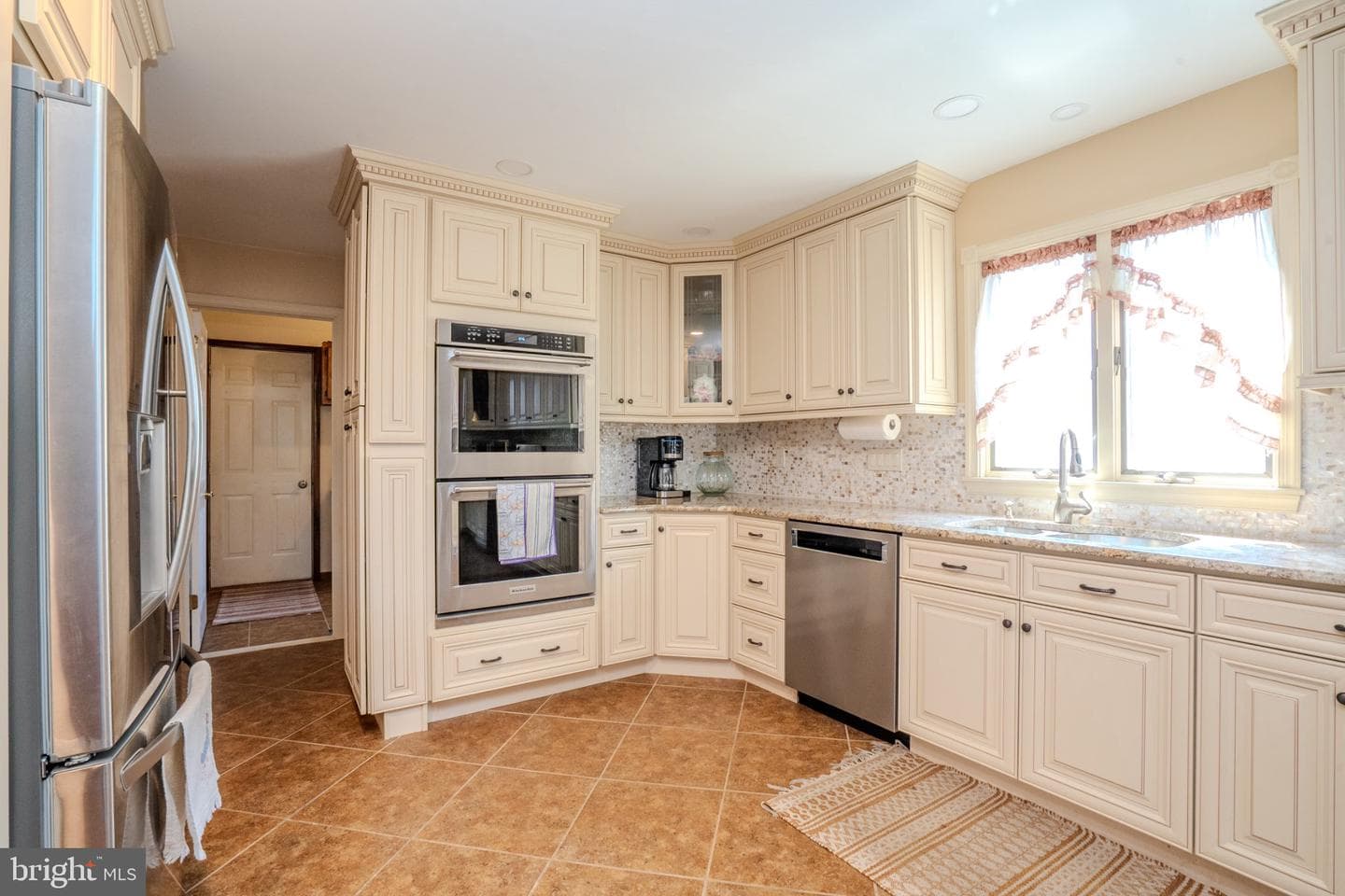 952 Duxbury Drive photo 20
