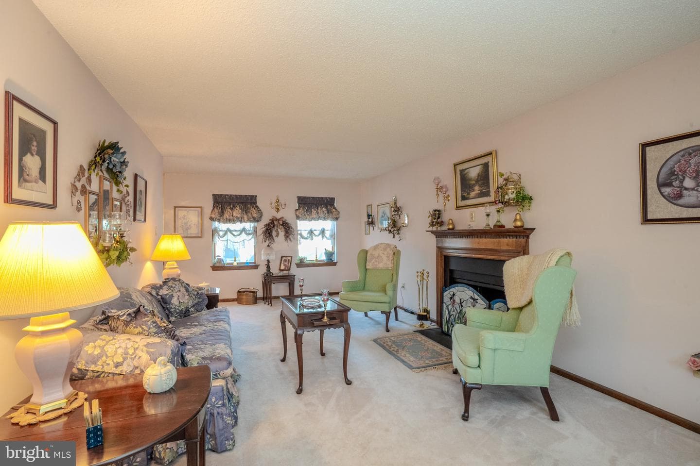 952 Duxbury Drive photo 34