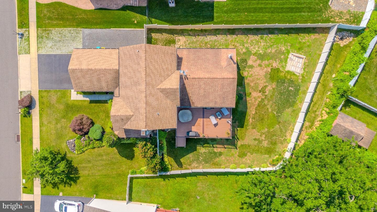 952 Duxbury Drive photo 67