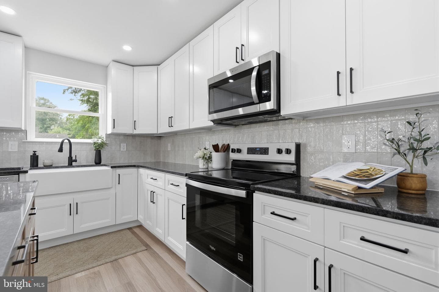533 Park Avenue photo 13