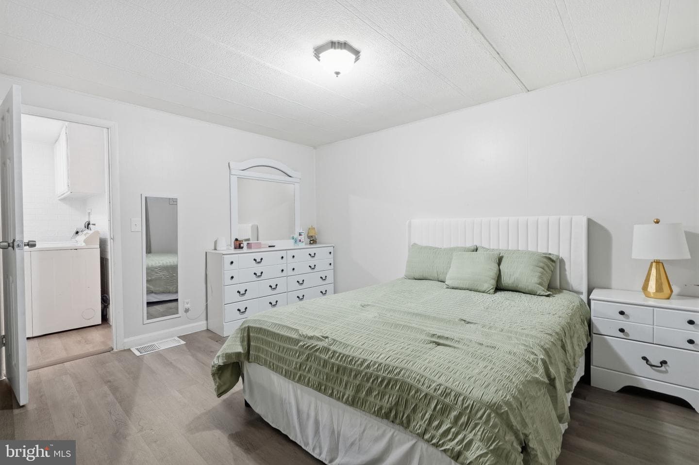 228 Johnson Drive photo 17