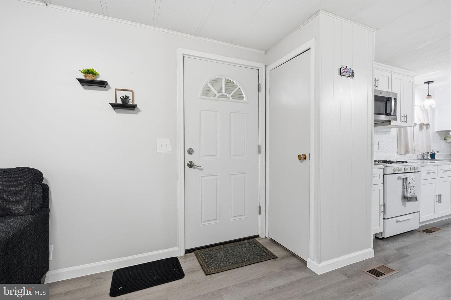 228 Johnson Drive photo 5