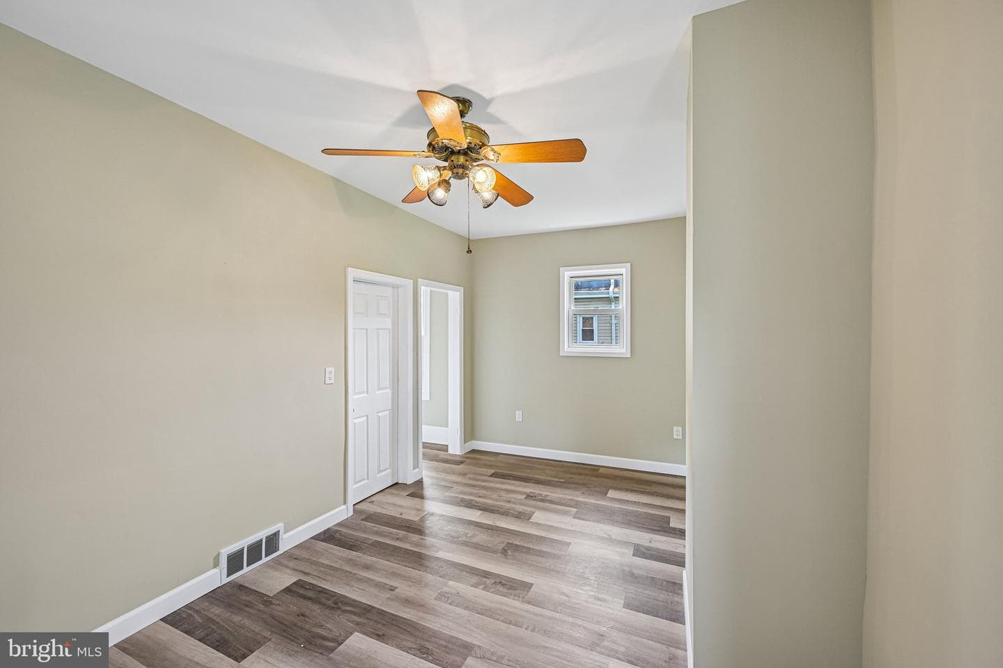 226 Robertson Avenue photo 25