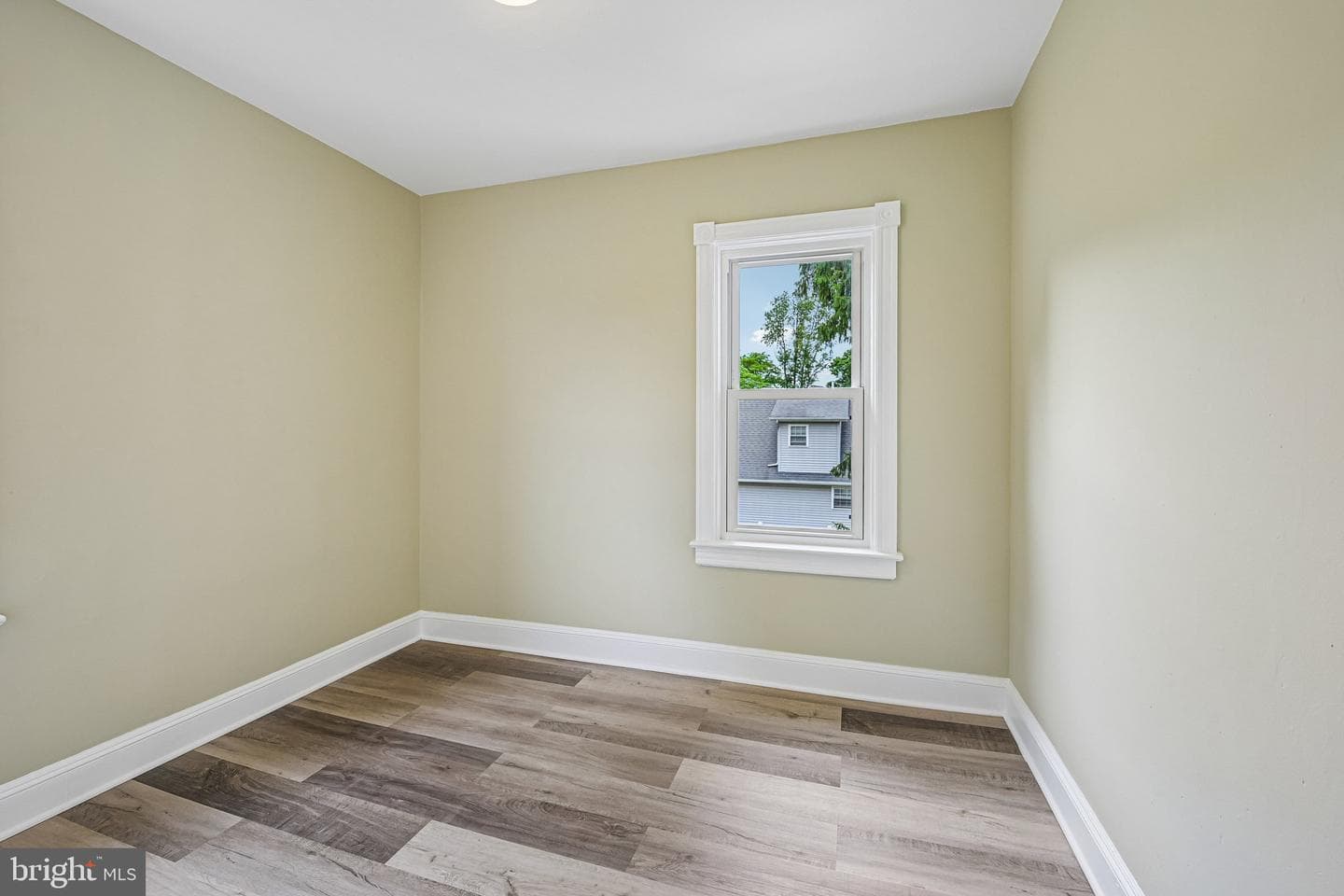 226 Robertson Avenue photo 47